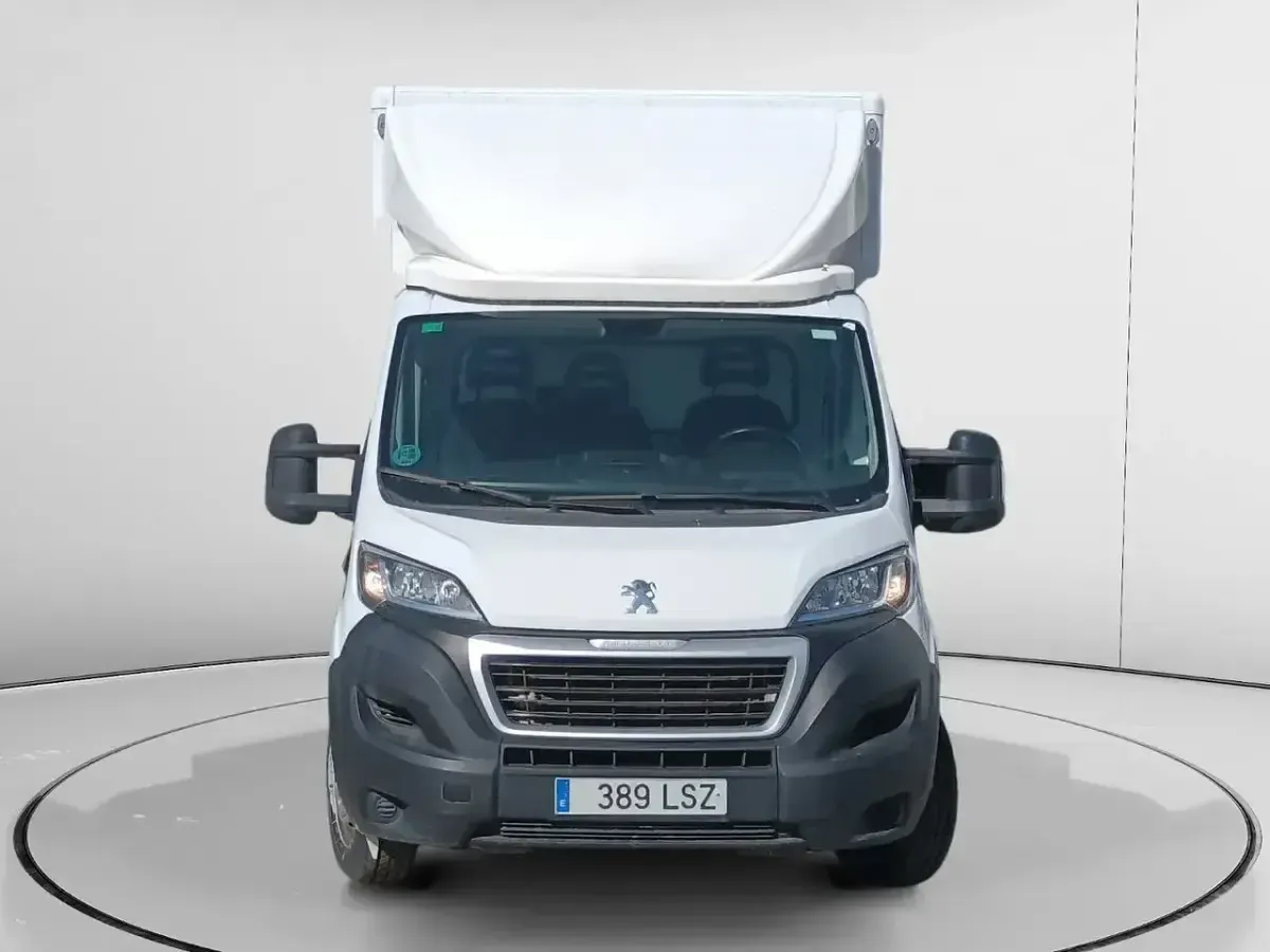 Usado Peugeot Boxer S 140 CV (102 kW) 2021 Blanco Van