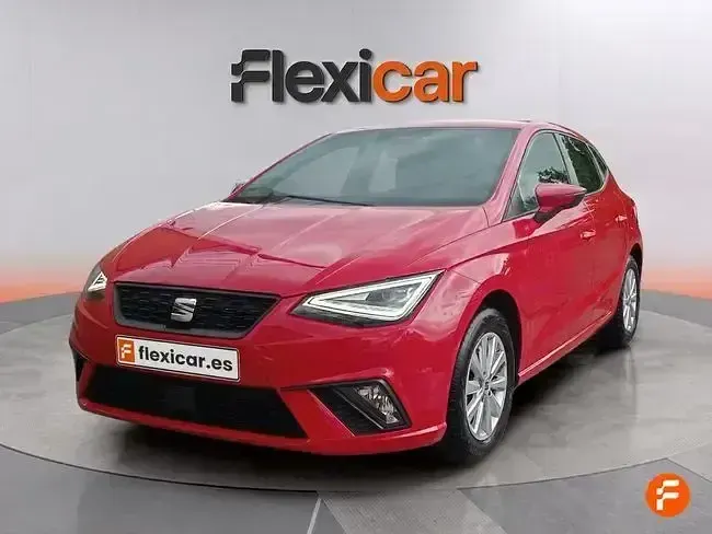 Usado Seat Ibiza Style 110 CV (80 kW) 2023 Rojo Utilitario