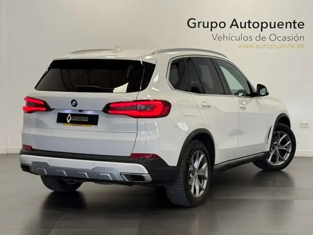 Usado BMW X5 Comfort Edition 286 CV (210 kW) 2021 Blanco SUV