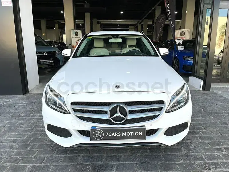 Usado Mercedes C220 170 CV (125 kW) 2018 Blanco Berlina