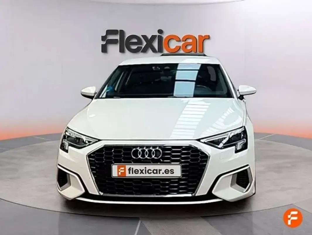 Usado Audi A3 Advanced Plus 110 HP (80 kW) 2021 Branco Sedan