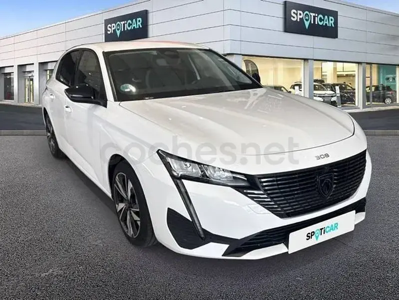 Usado Peugeot 308 Allure 130 CV (95 kW) 2023 Blanco Berlina