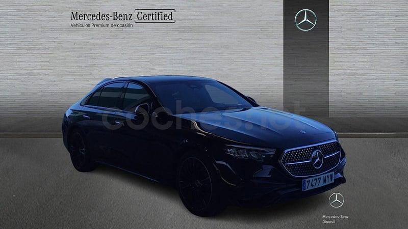 Usado Mercedes E220 197 CV (144 kW) 2025 Negro Berlina