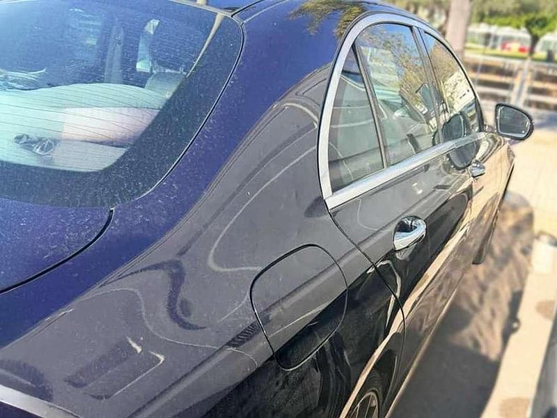 Usado Mercedes E220 194 CV (142 kW) 2017 Azul Berlina