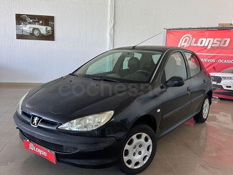 Usado Peugeot 206 70 CV (51 kW) 2005 Negro Berlina