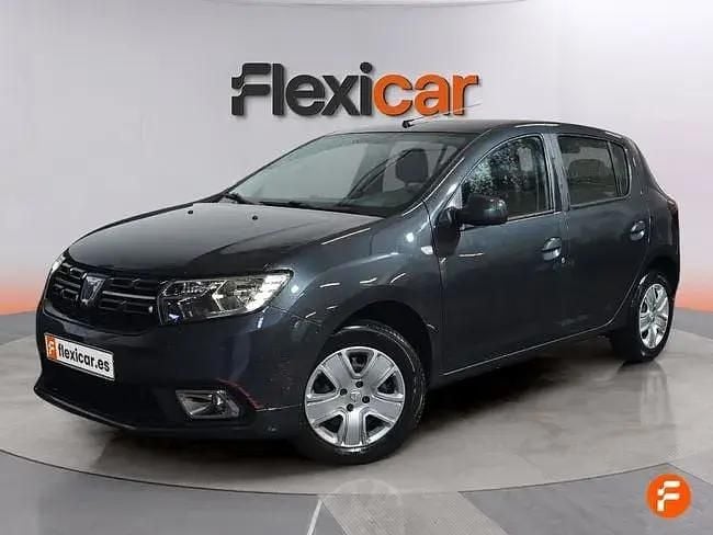 Usado Dacia Sandero Comfort 90 HP (66 kW) 2019 Azul