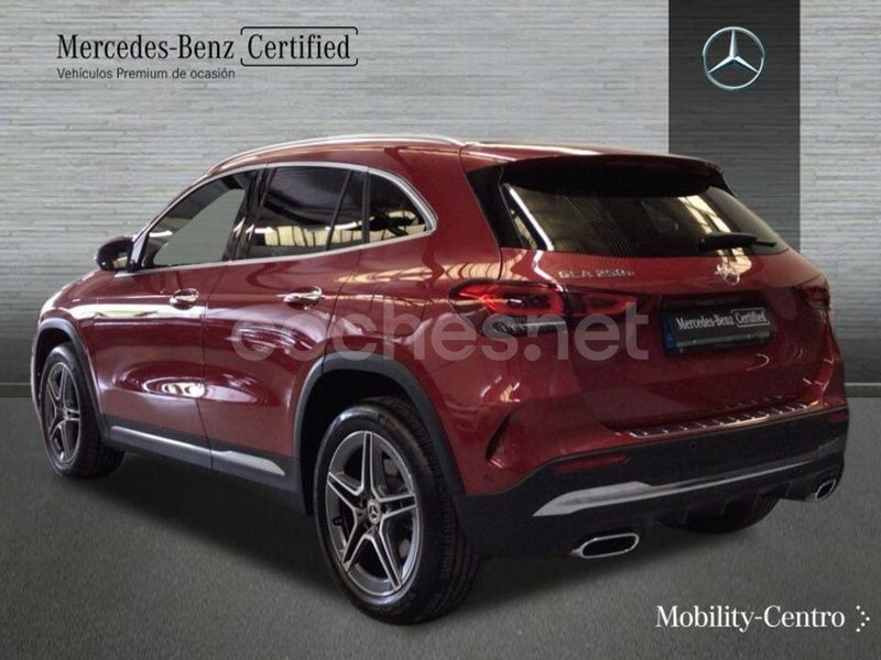 Usado Mercedes GLA250 218 CV (160 kW) 2023 Rojo SUV