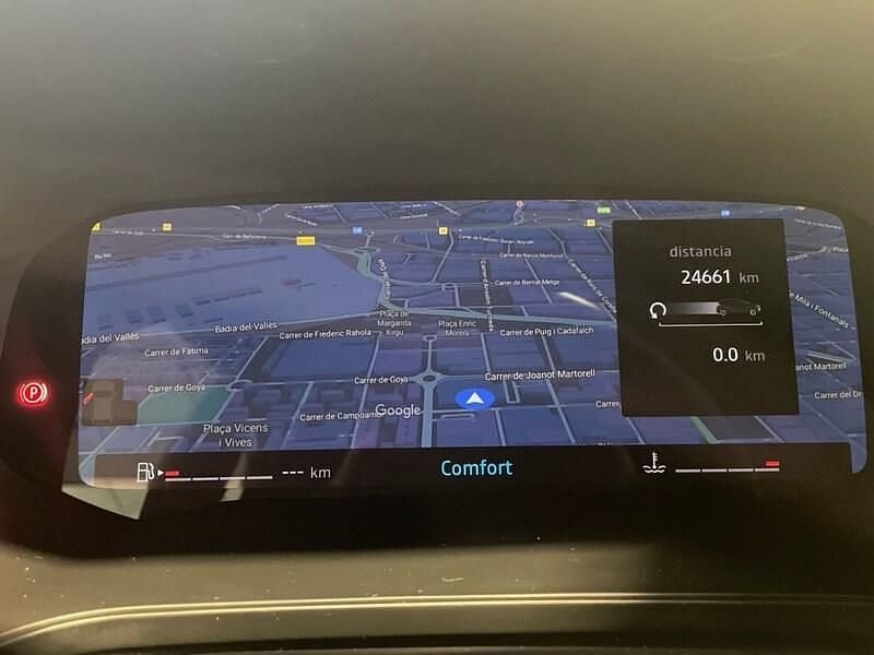 Usado Renault Captur Techno 140 CV (102 kW) 2024 Gris SUV