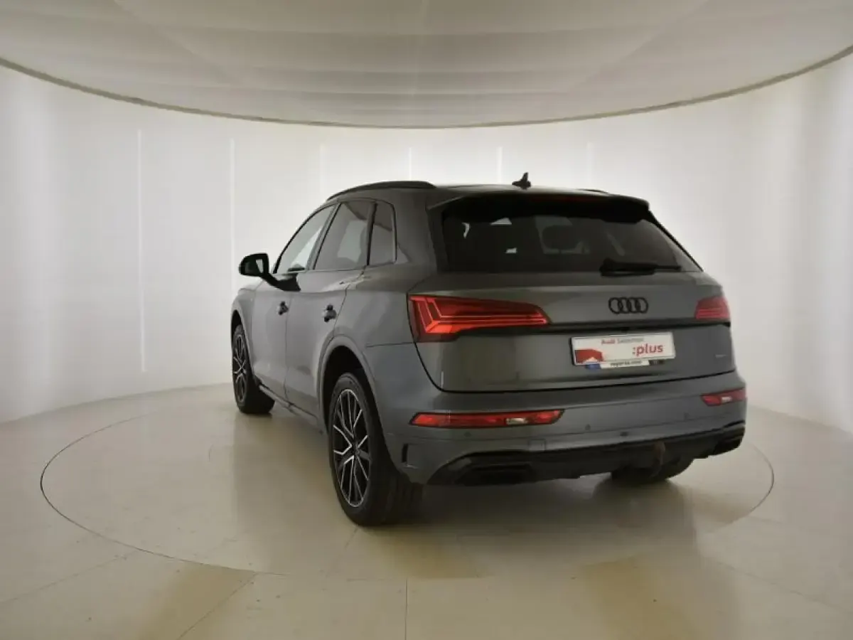 Usado Audi Q5 S-Line 204 CV (150 kW) 2022 Gris/plata SUV