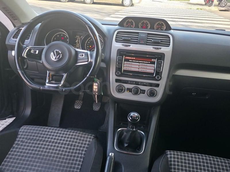 Usado VW Scirocco R-line 125 CV (91 kW) 2014 Gris / plata Coupe