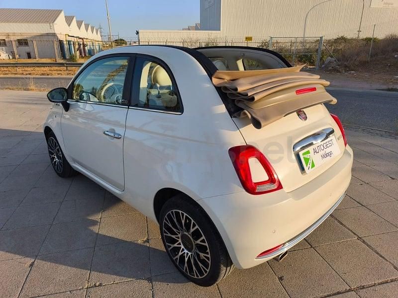 Usado Fiat 500C Dolcevita 71 CV (52 kW) 2022 Blanco Descapotable