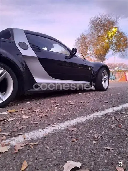 Usado Smart Roadster 82 CV (60 kW) 2003 Negro Descapotable