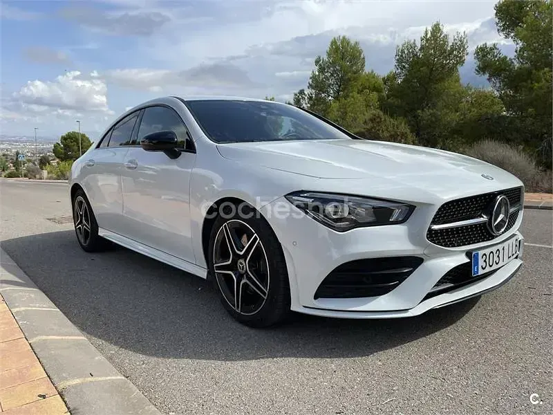 Usado Mercedes CLA200 150 CV (110 kW) 2020 Blanco Coupe