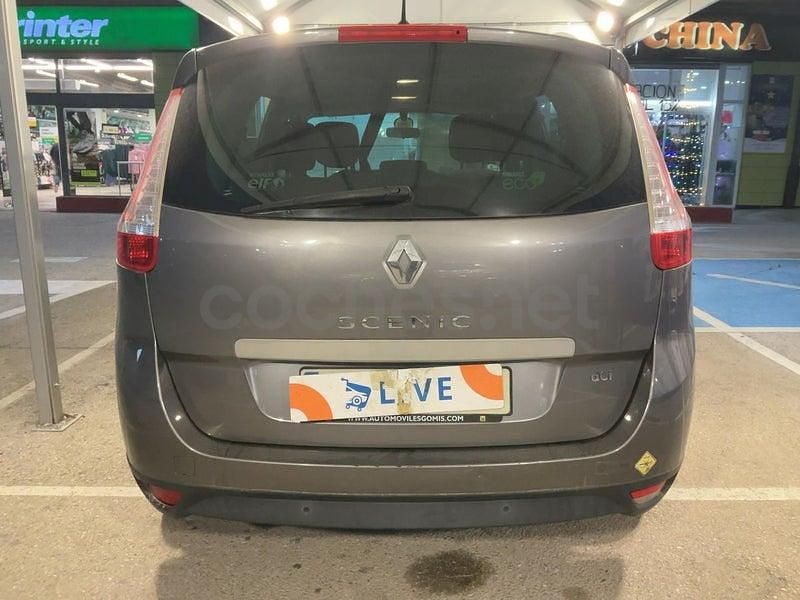 Usado Renault Grand Scénic III LIMITED 130 CV (95 kW) 2015 Gris / plata Monovolumen
