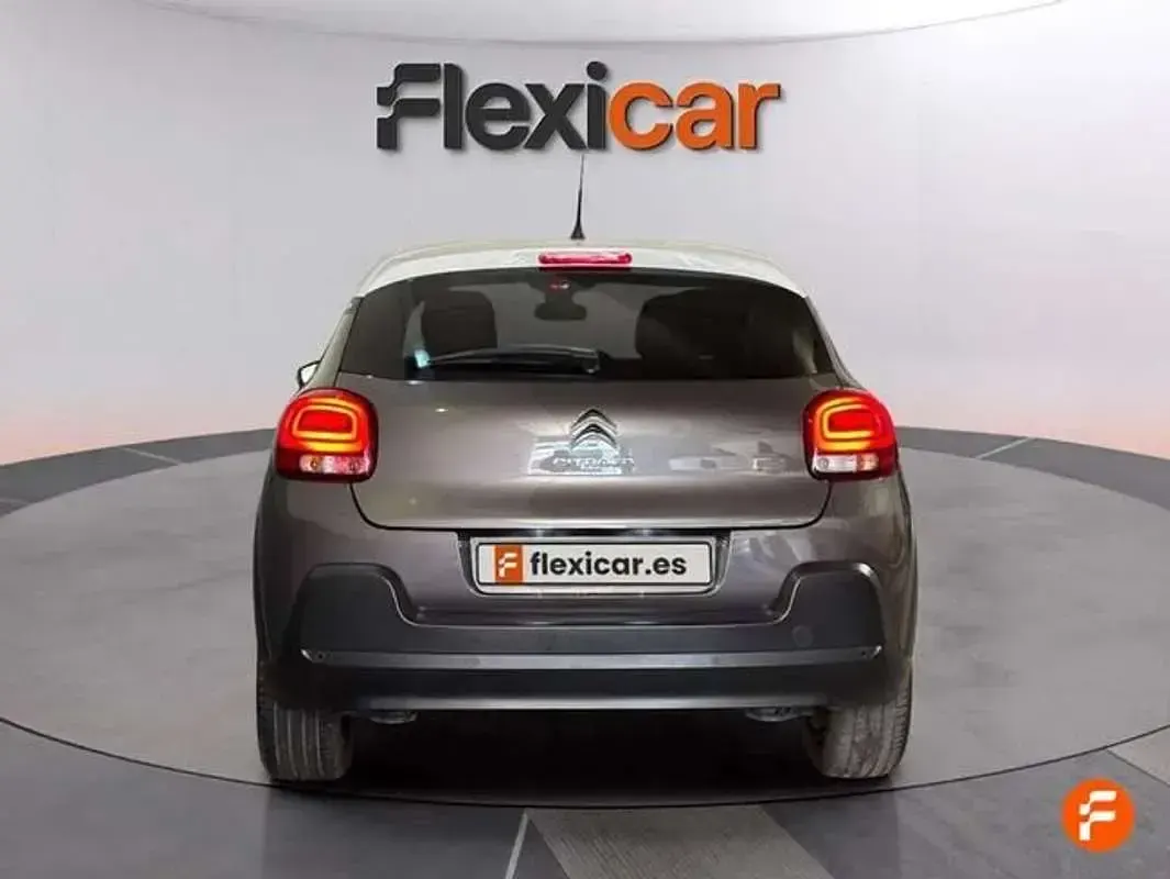 Usado Citroën C3 PureTech 83 CV (61 kW) 2024 Gris Berlina