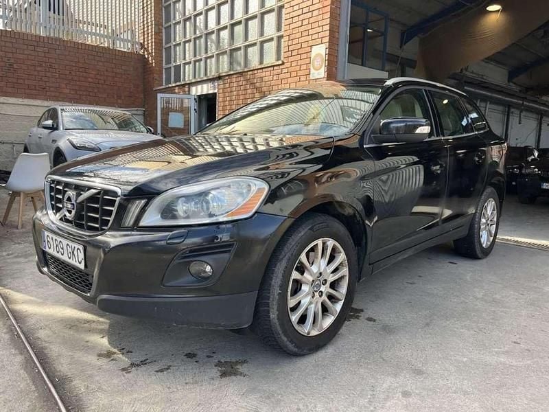 Usado Volvo XC60 Kinetic 205 CV (150 kW) 2011 Negro SUV