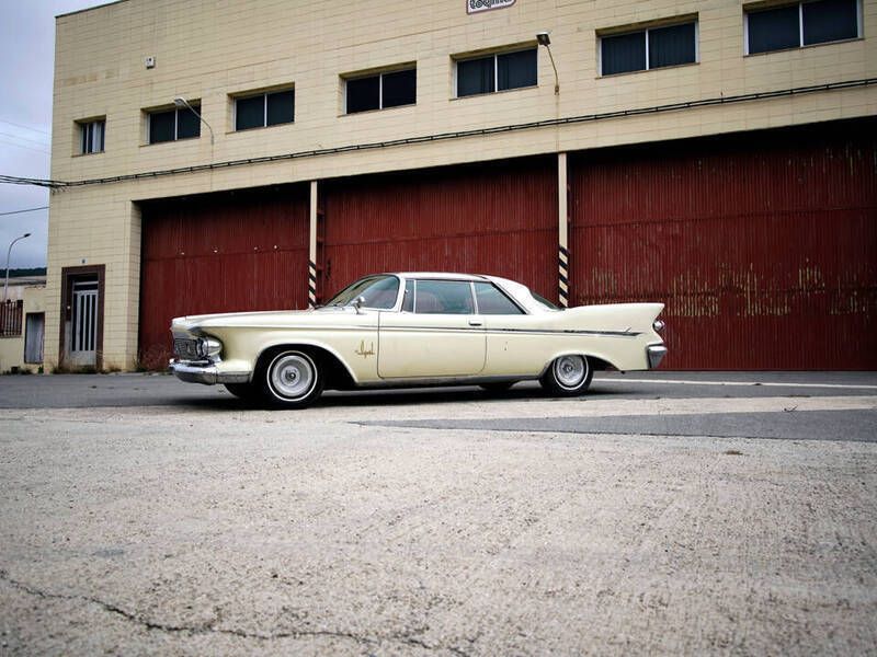 Amarillo Usado 1961 Chrysler Imperial Coupe | 28.000 € - Imagen 1/4
