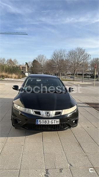 Usado Honda Civic Comfort 100 CV (73 kW) 2010 Negro Berlina