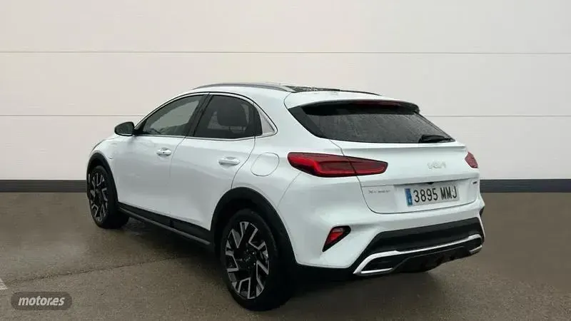 Usado Kia XCeed 141 CV (103 kW) 2023 Blanco SUV