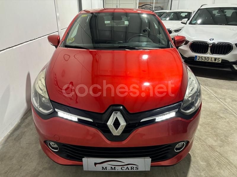 Usado Renault Clio IV Dynamique 90 CV (66 kW) 2014 Rojo Berlina