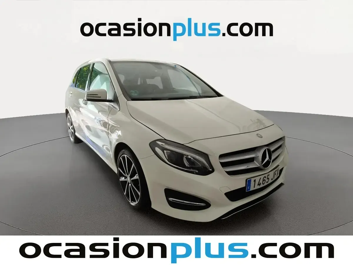 Usado Mercedes B180 109 CV (80 kW) 2015 Blanco Utilitario