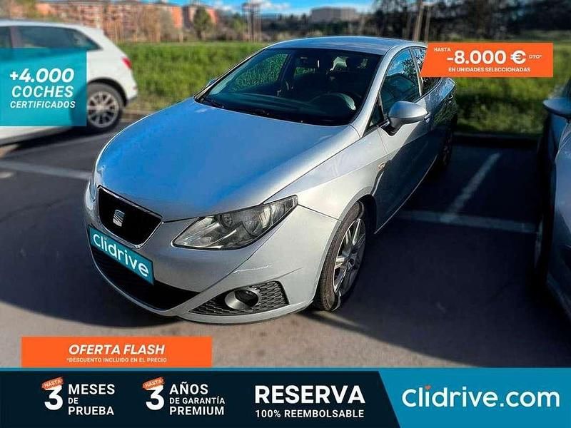 Usado Seat Ibiza Reference 90 CV (66 kW) 2009 Gris Utilitario