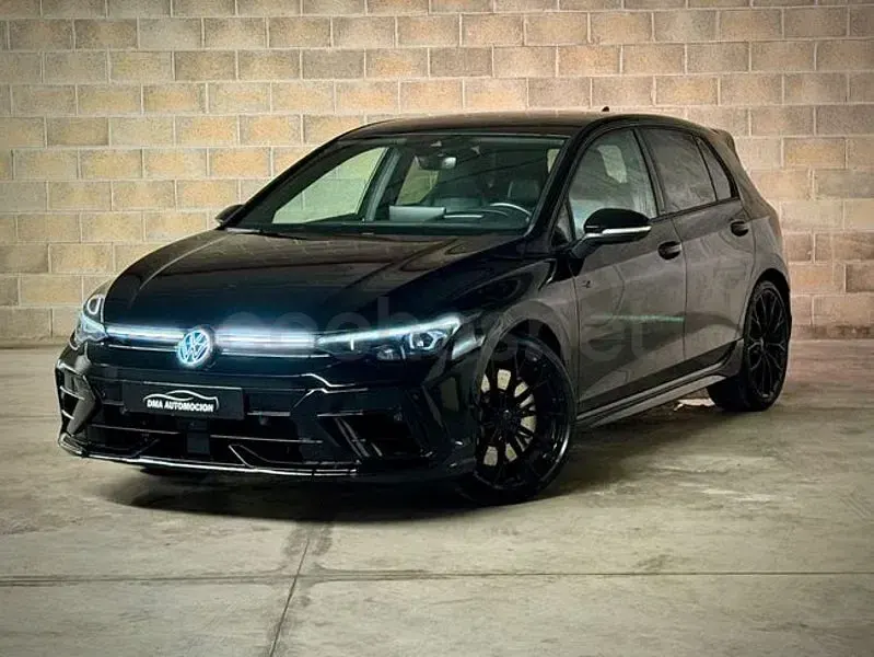 Usado VW Golf VIII Black Edition 333 CV (244 kW) 2024 Negro Berlina