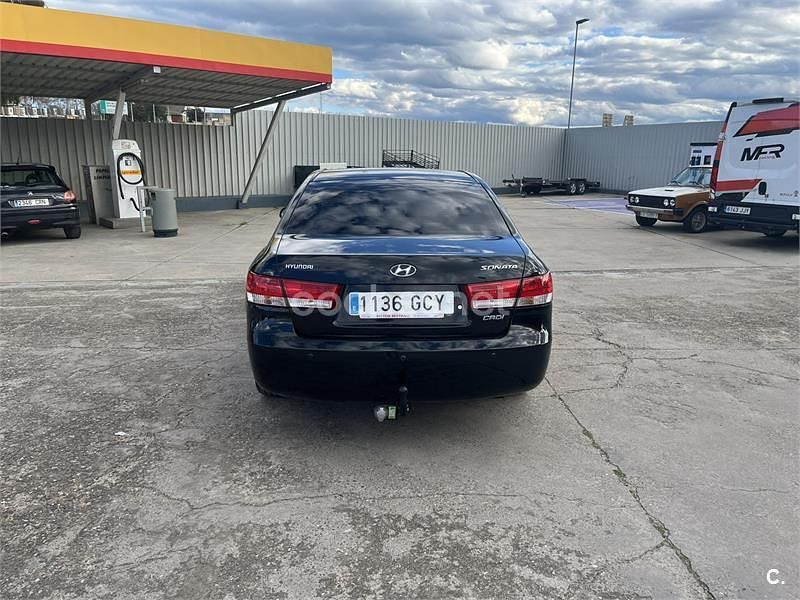 Usado Hyundai Sonata Comfort 140 CV (102 kW) 2008 Negro Berlina