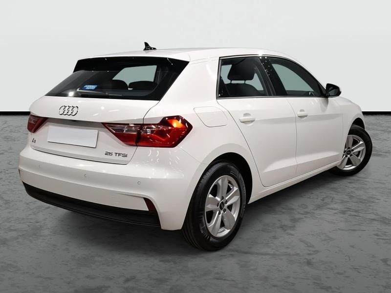 Nuevo Audi A1 Sportback 95 CV (69 kW) 2025 Blanco cortina Utilitario