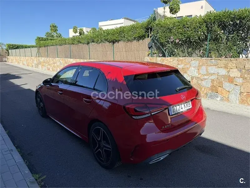Usado Mercedes A200 156 CV (114 kW) 2019 Rojo Berlina