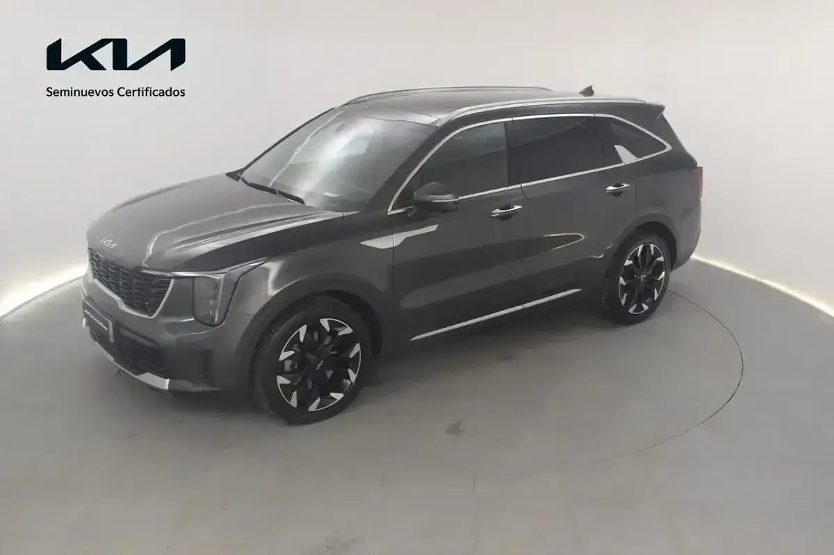 Usado Kia Sorento 194 CV (142 kW) 2024 Gris SUV