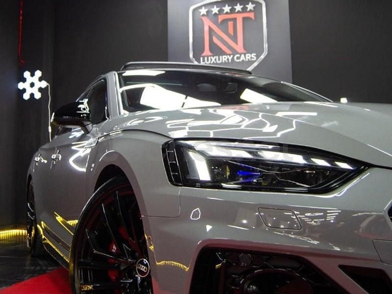 Usado Audi RS5 Sportback Performance 450 CV (330 kW) 2023 Gris / plata Berlina