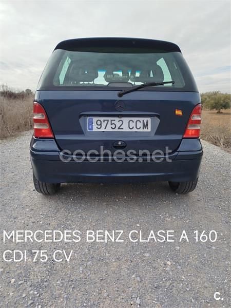 Usado Mercedes A160 Elegance 75 CV (55 kW) 2004 Azul Monovolumen