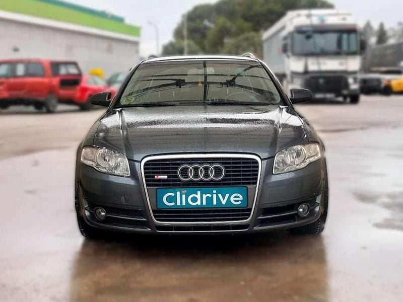 Usado Audi A4 Premium 140 CV (102 kW) 2006 Gris Familiar
