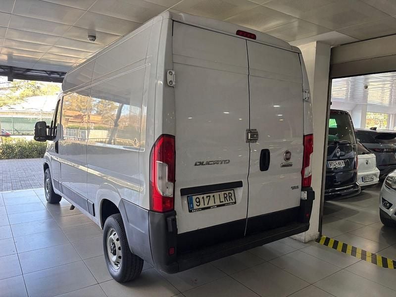 Usado Fiat Ducato 136 CV (100 kW) 2021 Blanco Van