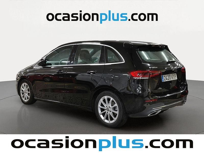 Usado Mercedes B180 116 CV (85 kW) 2019 Negro Monovolumen