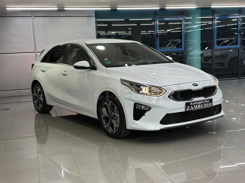Usado Kia Ceed 136 CV (100 kW) 2020 Blanco Utilitario