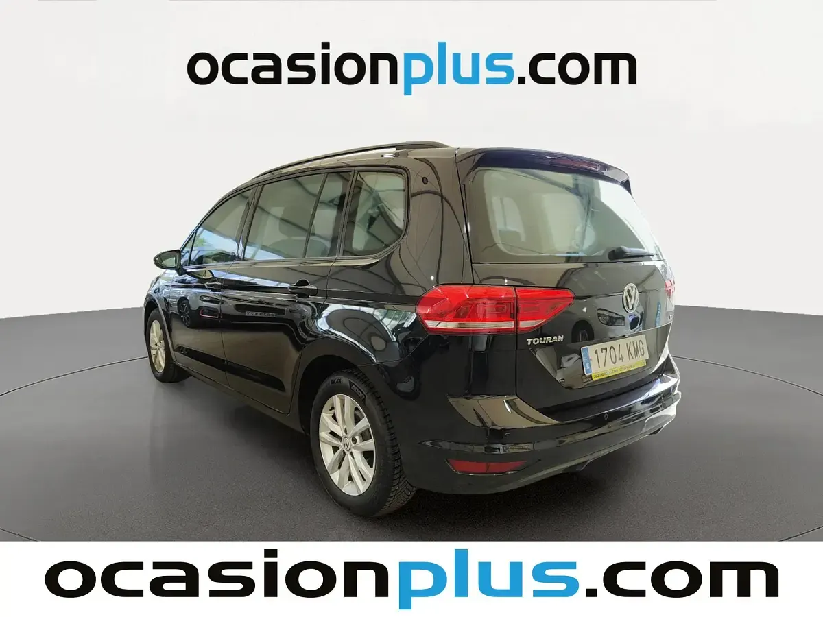 Usado VW Touran Business 116 CV (85 kW) 2018 Negro Monovolumen