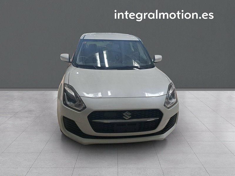 Usado Suzuki Swift 83 CV (61 kW) 2021 Blanco Utilitario