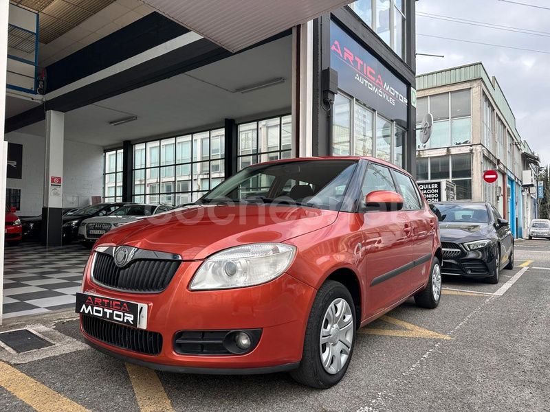 Naranja Usado 2009 Skoda Fabia Style Berlina | 4690 € (Precio justo) - Imagen 1/4
