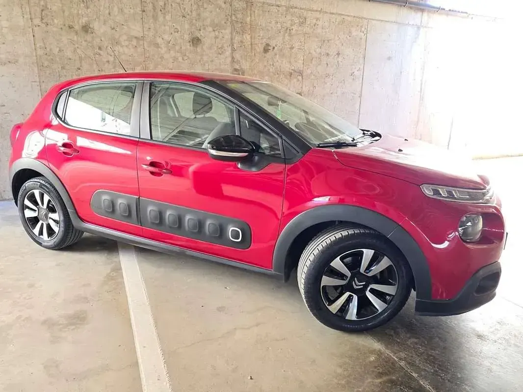 Usado Citroën C3 Feel 99 CV (72 kW) 2020 Burdeos Utilitario