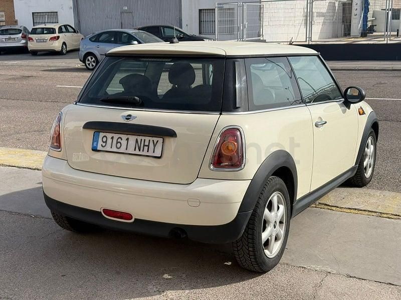Usado Mini Cooper 120 CV (88 kW) 2009 Blanco Utilitario