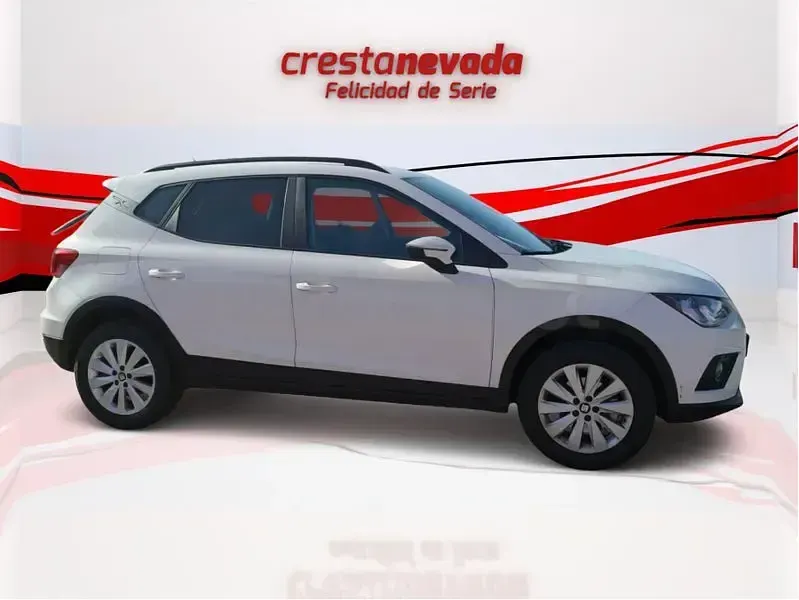 Usado Seat Arona Ecomotive 95 CV (69 kW) 2019 Blanco SUV
