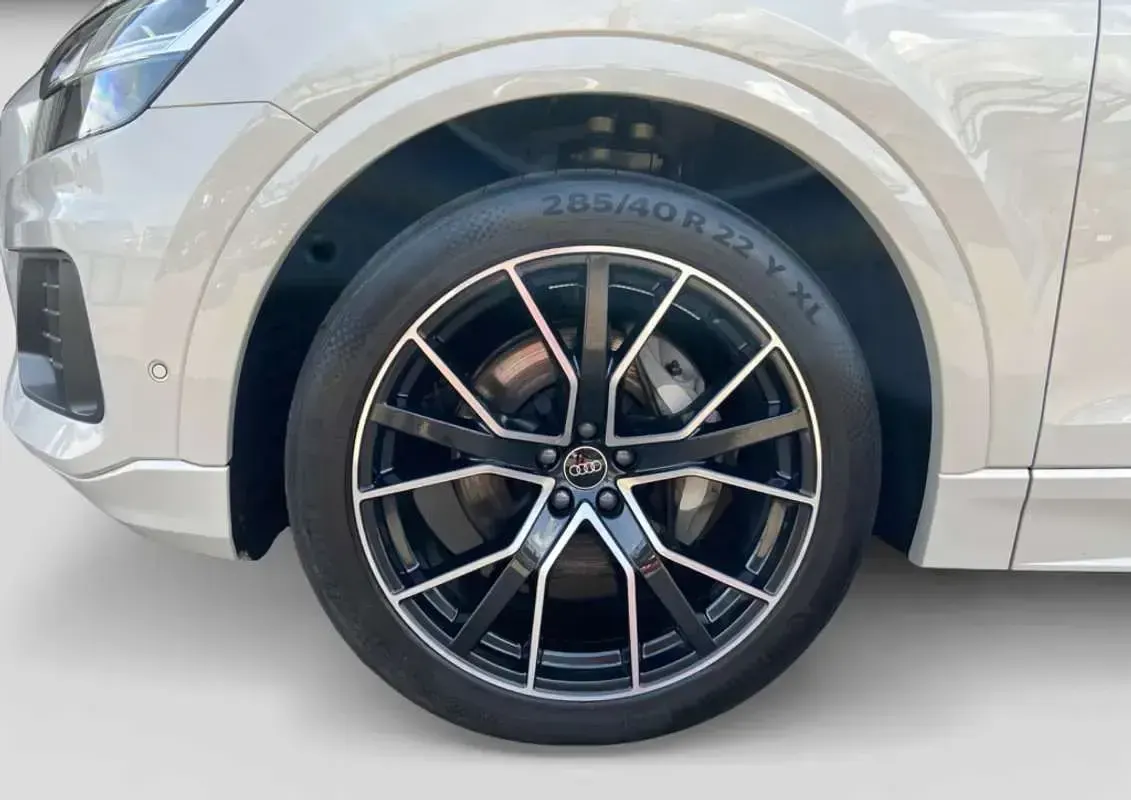 Usado Audi Q8 286 CV (210 kW) 2023 Beige SUV