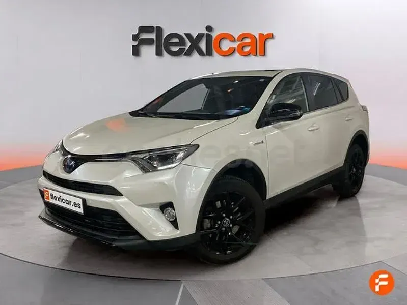 Usado Toyota RAV4 Hybrid Executive 197 CV (144 kW) 2019 Blanco SUV
