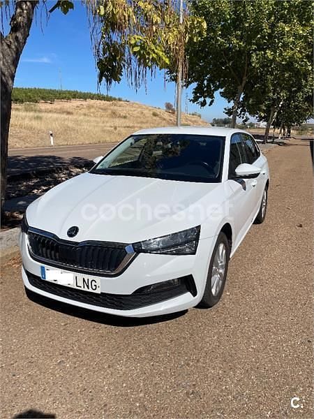 Blanco Usado 2021 Skoda Scala Ambition Utilitario | 10.300 € (Buen precio) - Imagen 1/4
