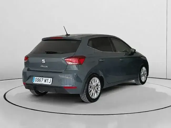 Usado Seat Ibiza XCELLENCE 115 CV (84 kW) 2025 Azul Utilitario