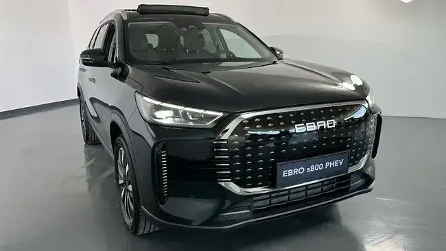 Nuevo Ebro s800 Luxury 278 CV (204 kW) 2026 Verde SUV