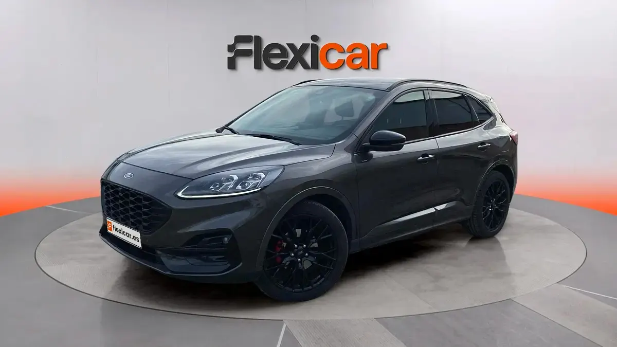 Usado Ford Kuga ST-Line 150 CV (110 kW) 2023 Negro SUV