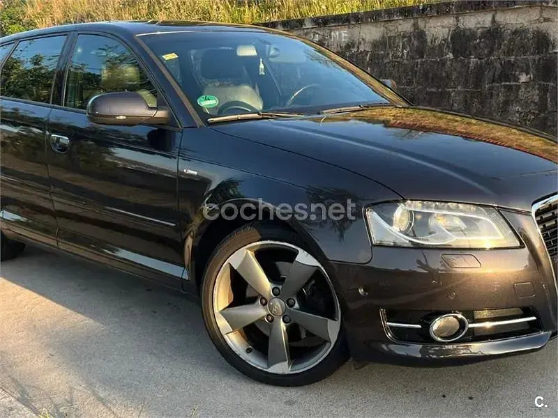 Usado Audi A3 Ambition 170 CV (125 kW) 2011 Negro Utilitario